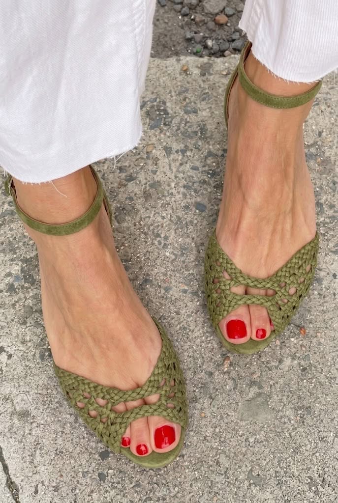 Marcella sandals in Olive Green