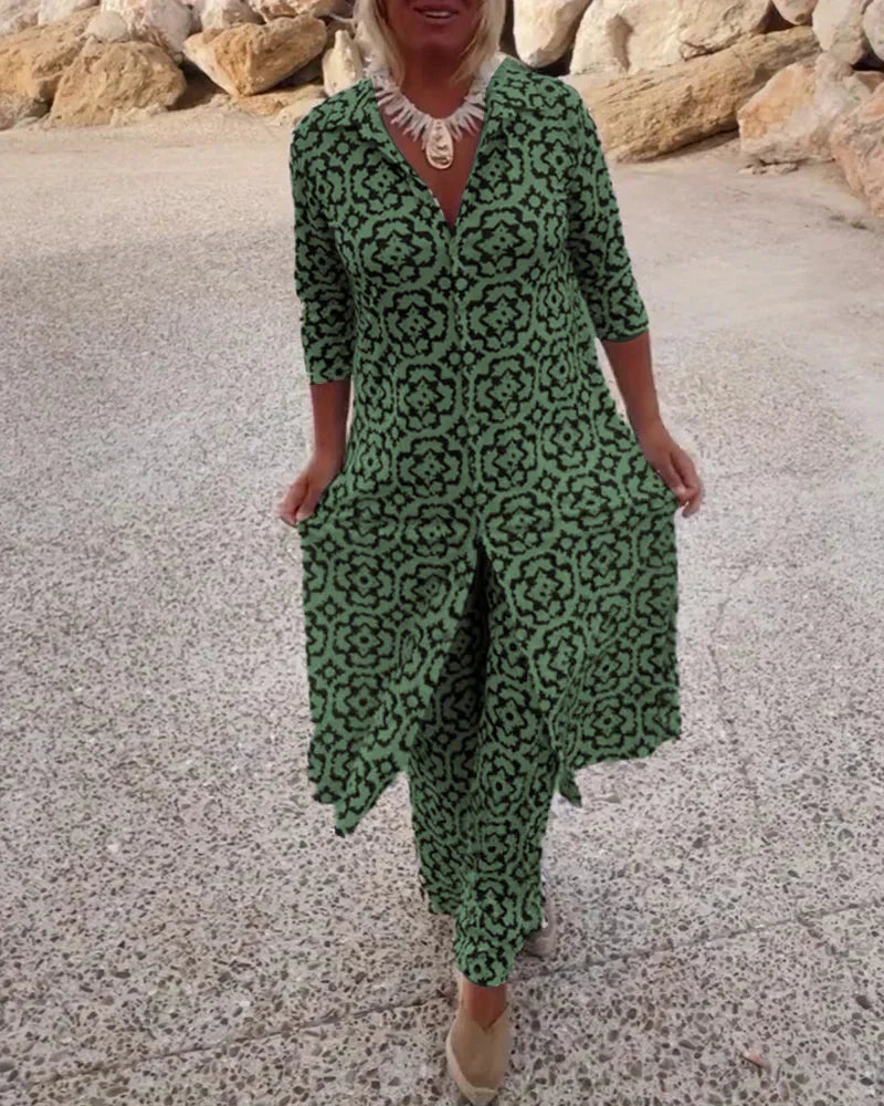 Sara™ | Set with button closure