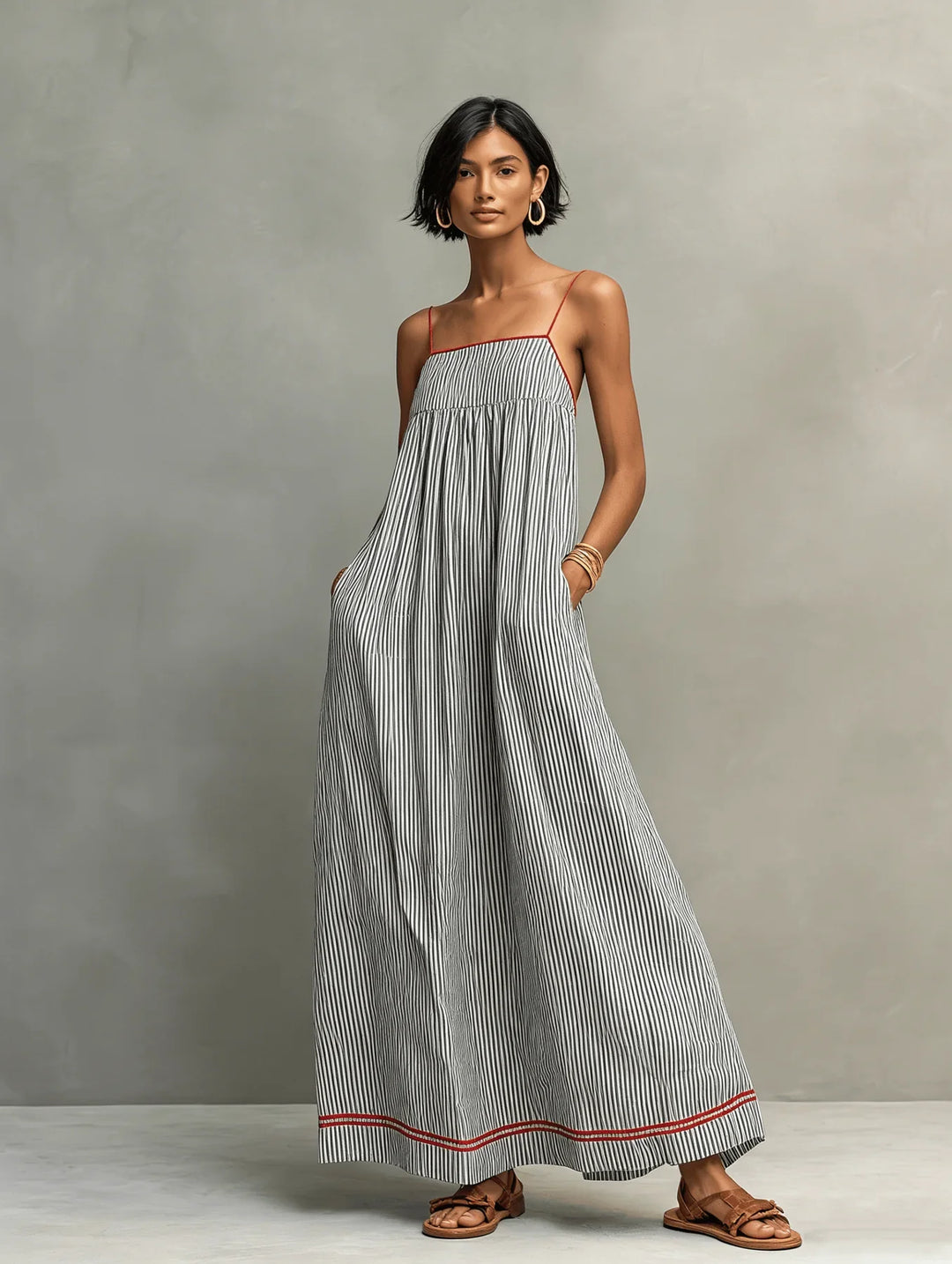 Thea dress in Black