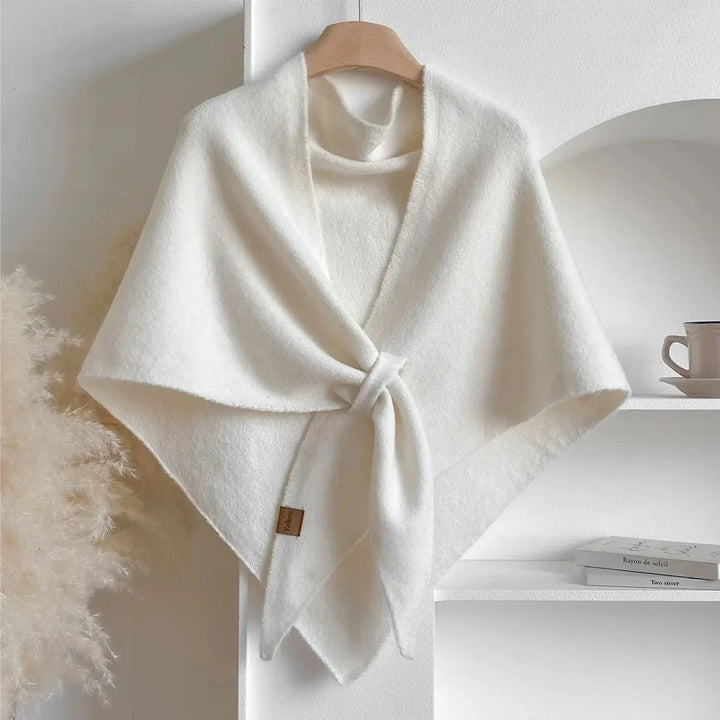 Briar shawl in White