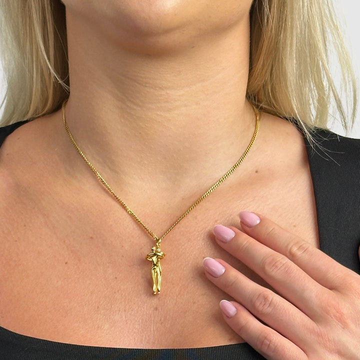 Améthysa™ – The Cuddle Necklace, a Symbol of Love and Tenderness